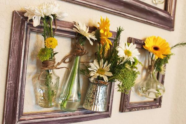 flowers in photo frames 02 - Как создать красочное панно из искусственных цветов