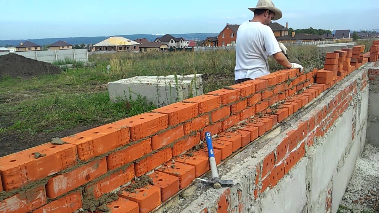 Кладка стен дома: способы и особенности процесса кирпичной кладки стен