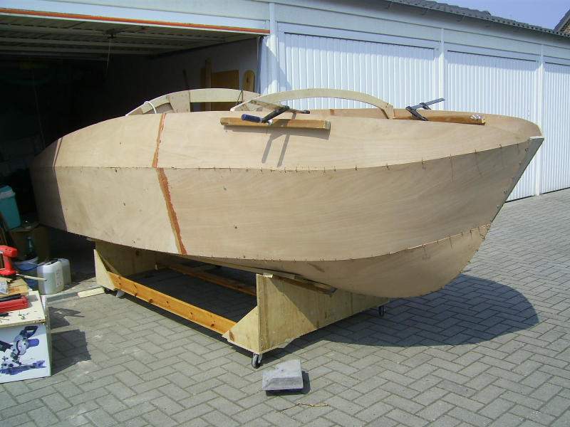 Постройка лодки из фанеры своими руками: Как сделать самодельную лодку из фанеры своими руками, чертежи лодки