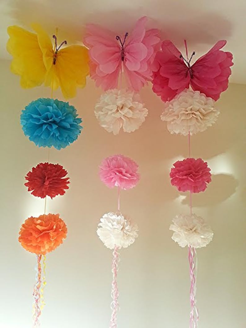 Цветы из гофрированной бумаги на стену: Цветы из гофрированной бумаги своими руками. Вдохновляемся оригинальными работами