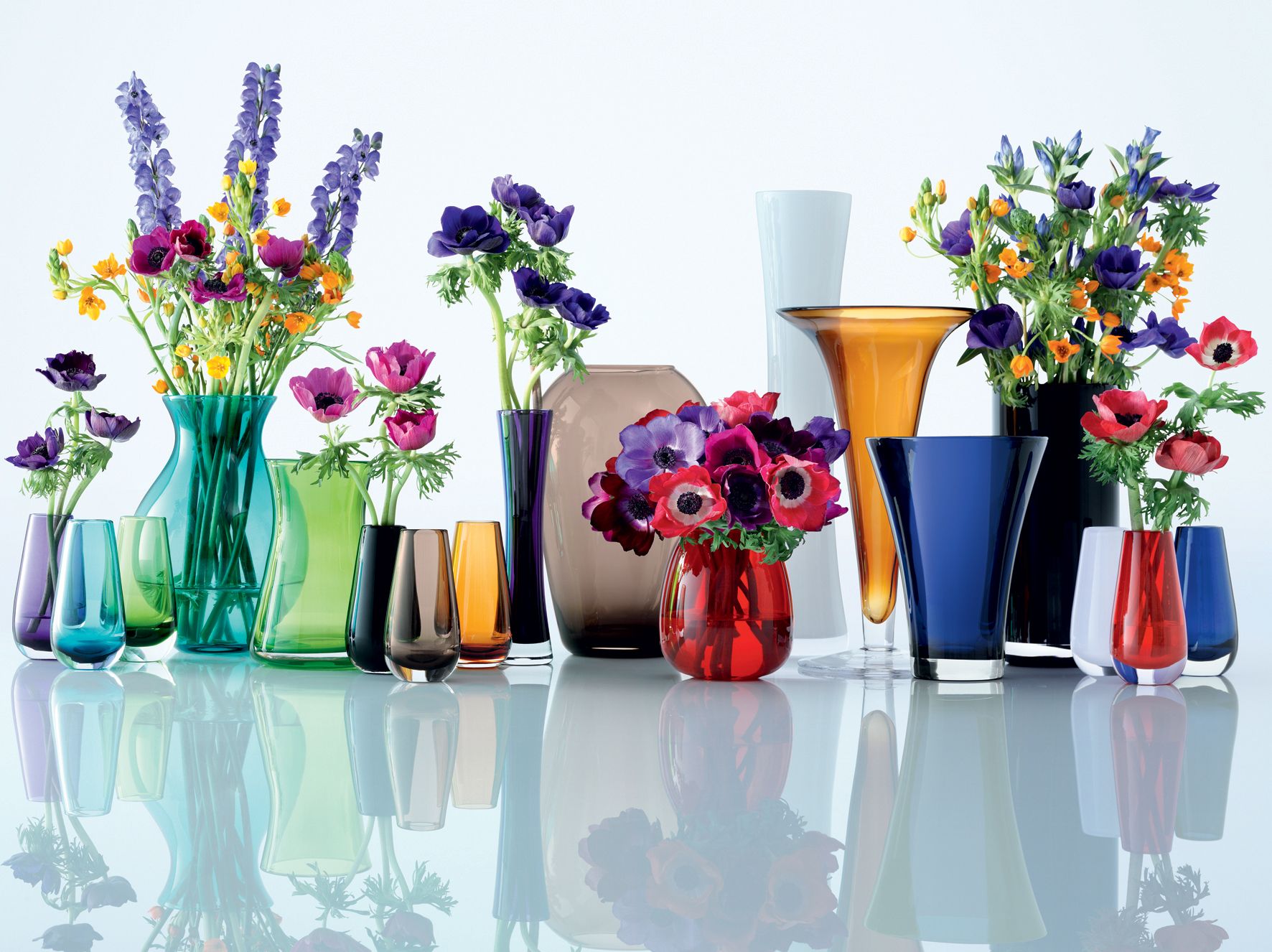 Фото вазы для цветов: выбираем красивые большие синие и серебряные изделия для уличных цветов и декора интерьера