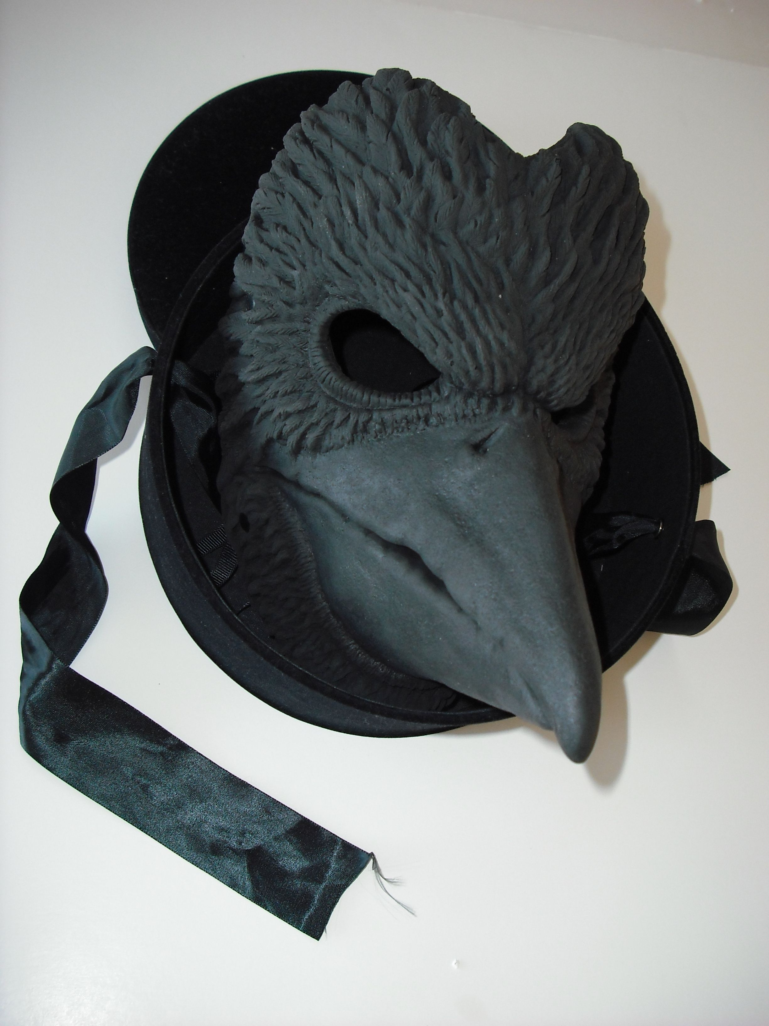 Сделать маску вороны своими руками: Как сделать маску вороны для маскарада своими руками?