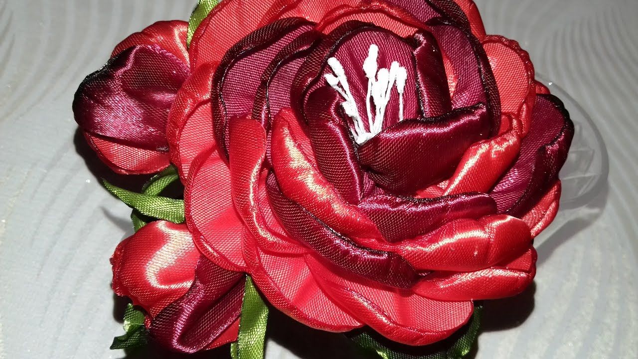 Видео как сделать розы из лент: Крупные ПЫШНЫЕ РОЗЫ из атласных лент / КАНЗАШИ Мастер Класс - …