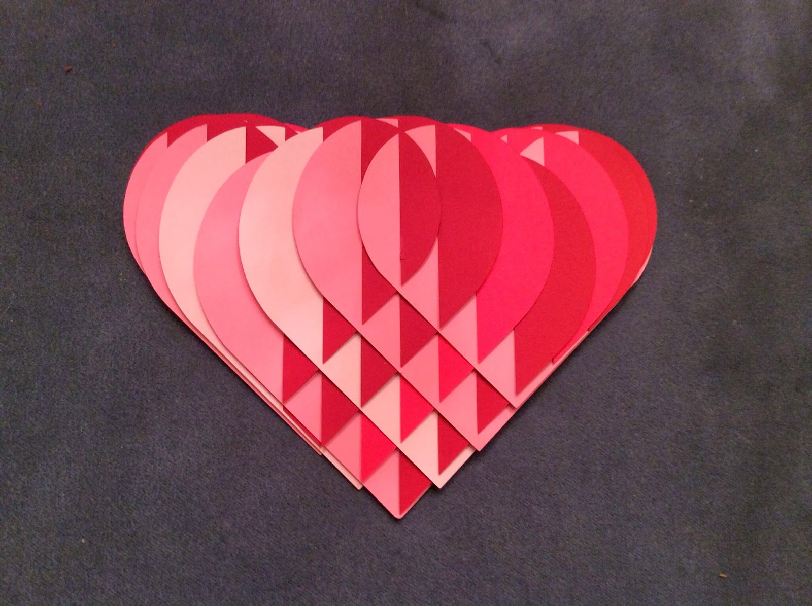 Сердечки из сердечек: Сердечко из сердечек в ВК скопировать сообщение