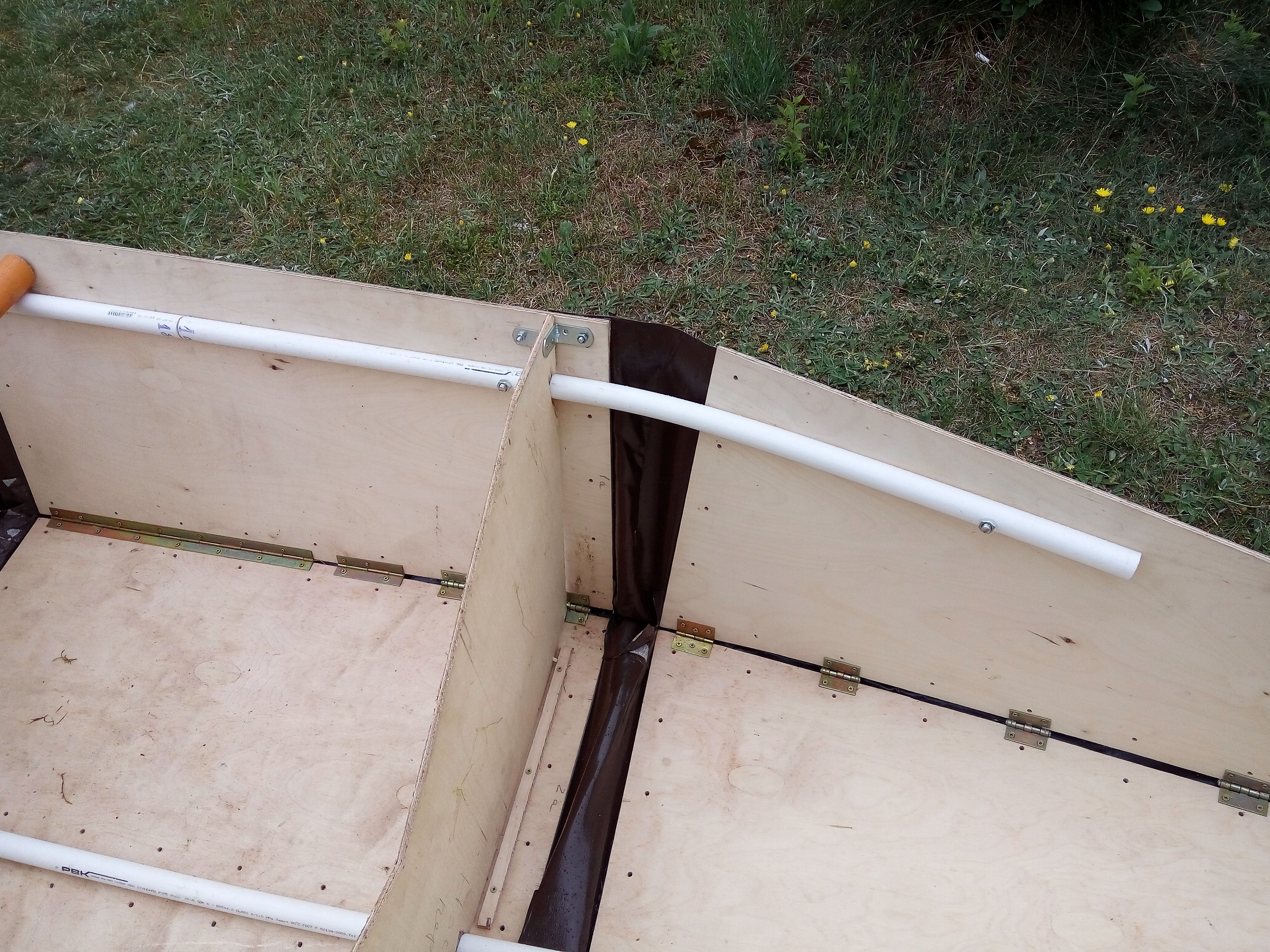 Как отремонтировать раскладную лодку: Как заклеить резиновую лодку