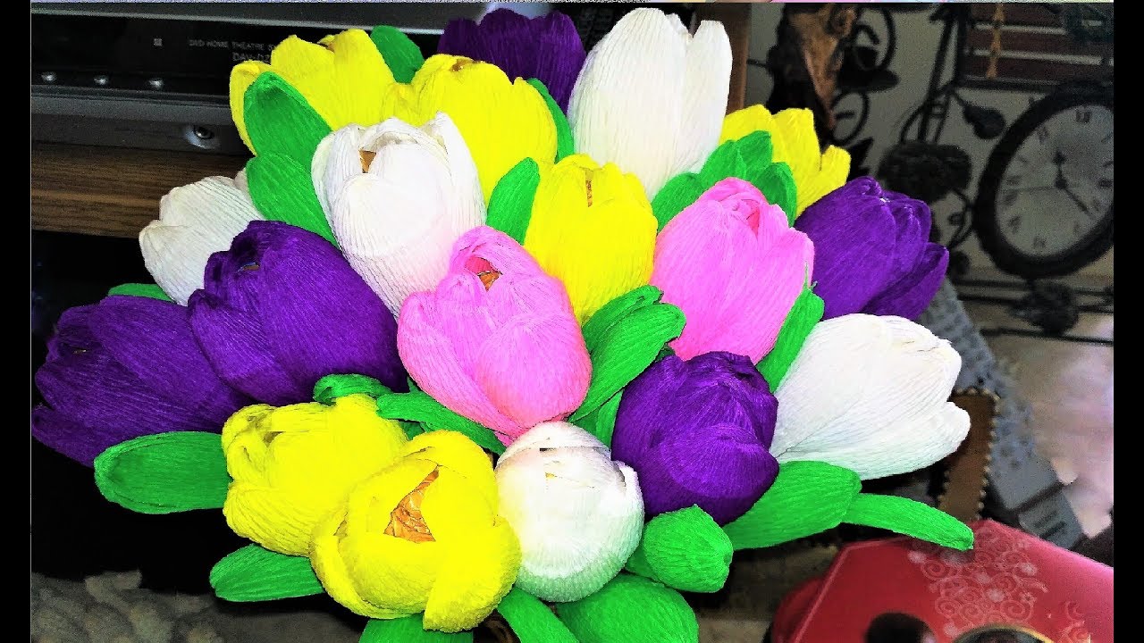 Цветы из гофробумаги своими руками мастер класс с конфетами видео: Цветы из Гофрированной Бумаги с Конфетами.Мастер-класс+75 ФОТО