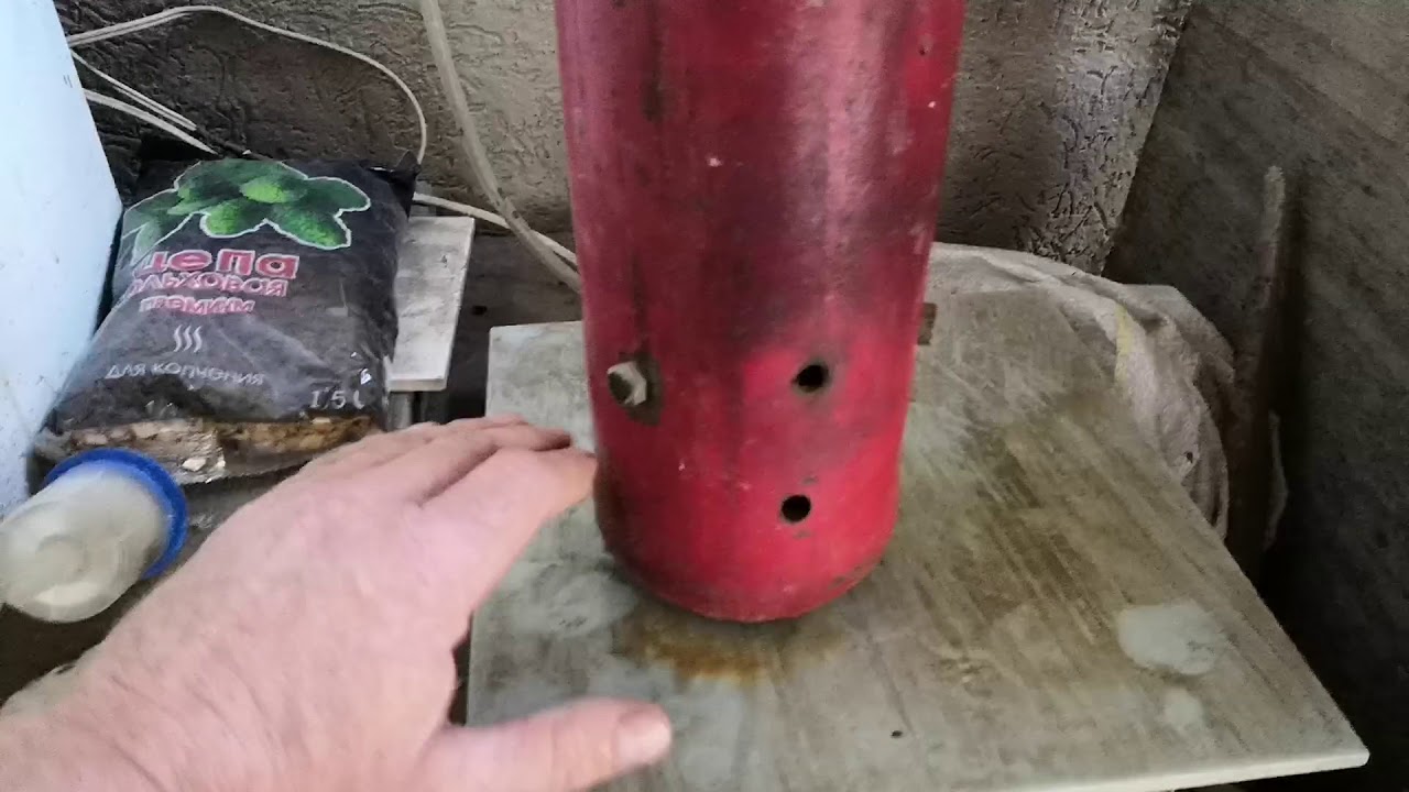 Дымогенератор холодного копчения своими руками видео: Как сделать дымогенератор для холодного копчения своими руками: чертежи, видео