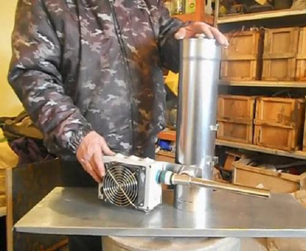 Дымогенератор холодного копчения своими руками видео: Как сделать дымогенератор для холодного копчения своими руками: чертежи, видео
