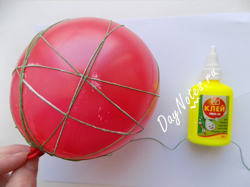Как делать из ниток шары: Как сделать шары из ниток и клея ПВА своими руками