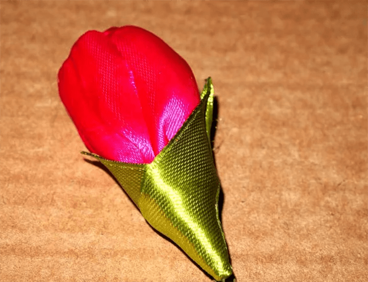 Тюльпан из гофрированной бумаги своими руками: Тюльпаны из гофрированной бумаги | Сделай сам своими руками