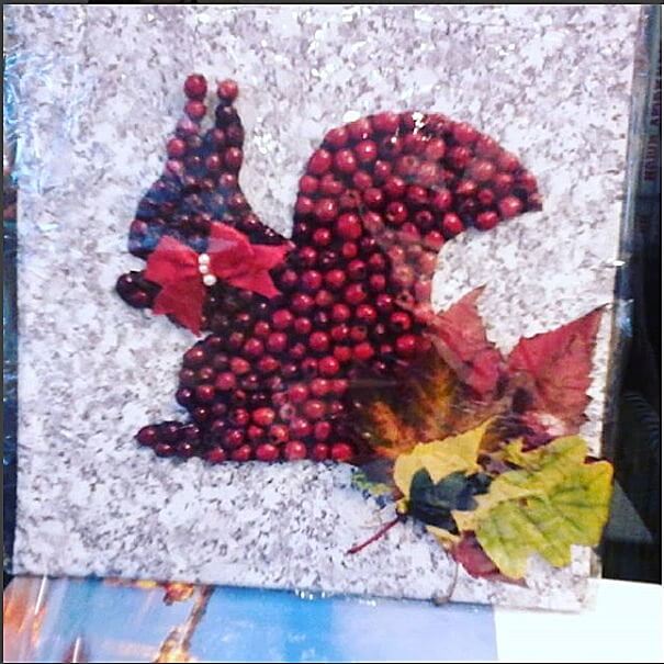 Осенняя поделка из рябины своими руками: фото красивых поделок из гроздьев и листьев рябины своими руками, пошаговые инструкции, видео