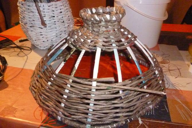Абажур из газетных трубочек мастер класс: Абажур из бумажных трубочек своими руками - Мастер-Класс