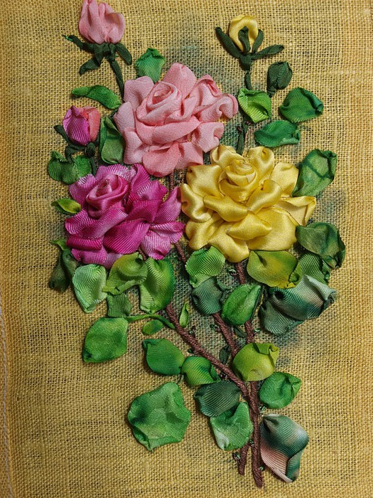 Вышивка лентами роза мастер класс для начинающих пошагово: Роза.Вышивка лентами. | Журнал Ярмарки Мастеров