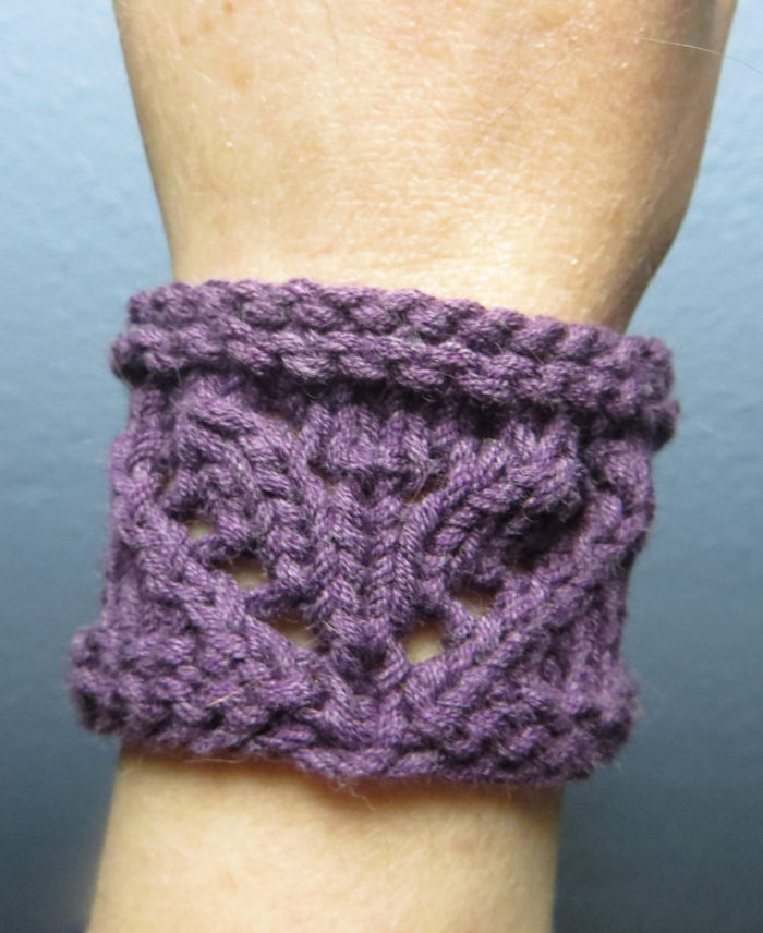 Free Knitting Pattern for Heart Cuff