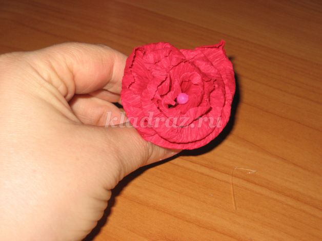 Розы из бумаги гофрированной для топиария: своими руками, из салфеток, органзы, гофробумаги, мастер-класс пошагово (15 фото)