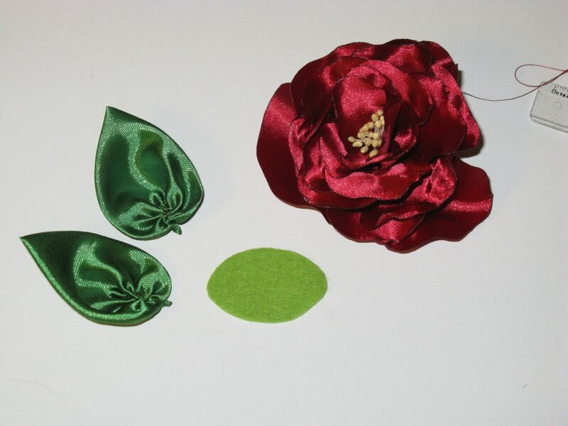 Как сделать листики для розы из атласной ленты: Как сделать листья для роз из атласных лент