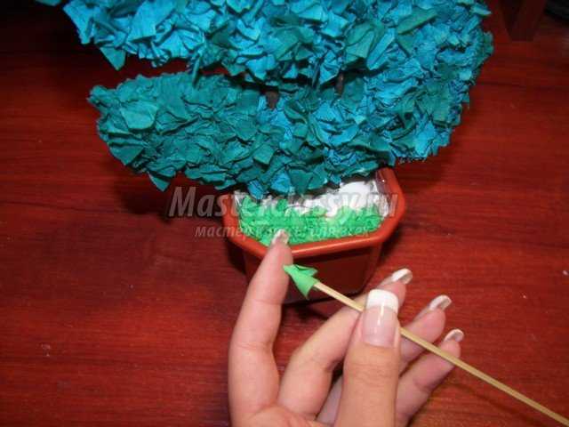 Как сделать дерево из бумаги гофрированной бумаги своими руками: Цветочное дерево из гофрированной бумаги