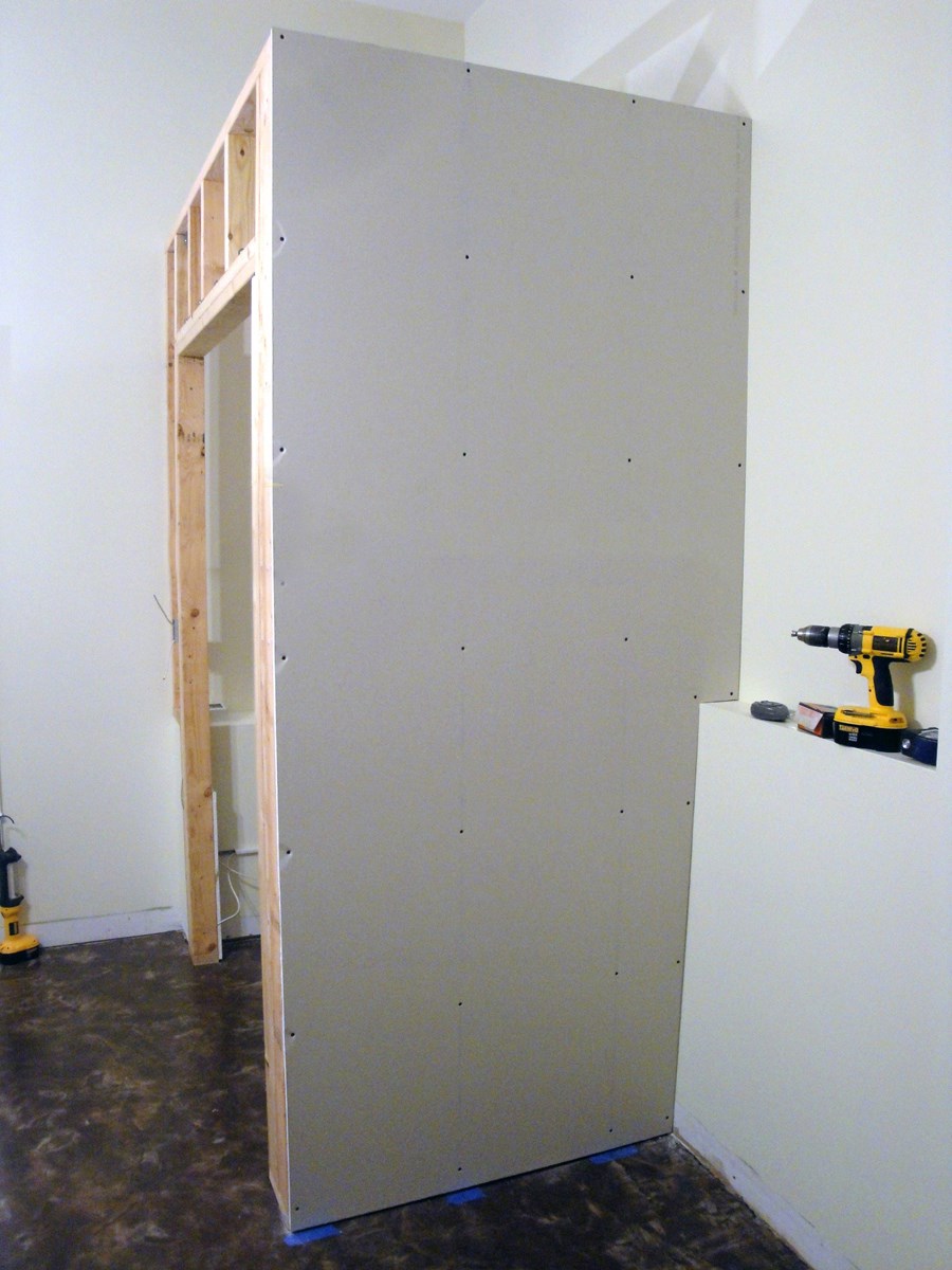 Шкаф в стене сделать как: Как сделать встроенную мебель - несколько доступных вариантов