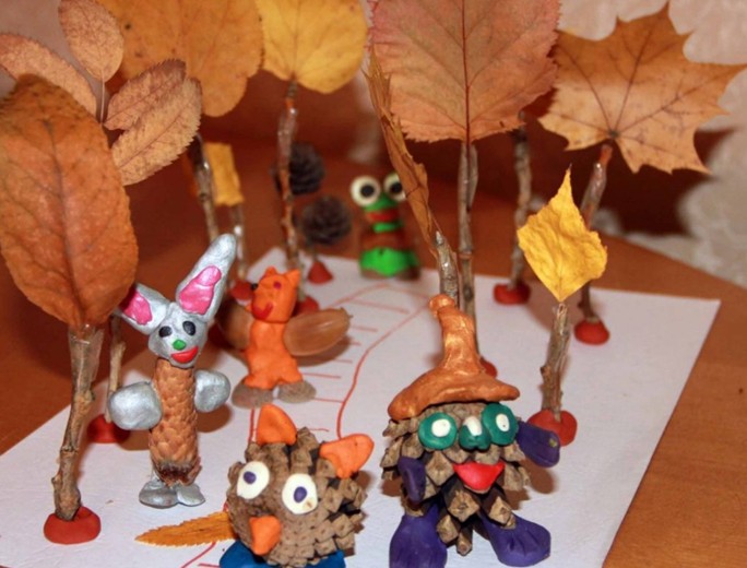 Поделки из шишек на тему осень в школу 1 класс: Поделки из шишек на тему Осень своими руками: как сделать сову, ежика, топиарий в садик и школу