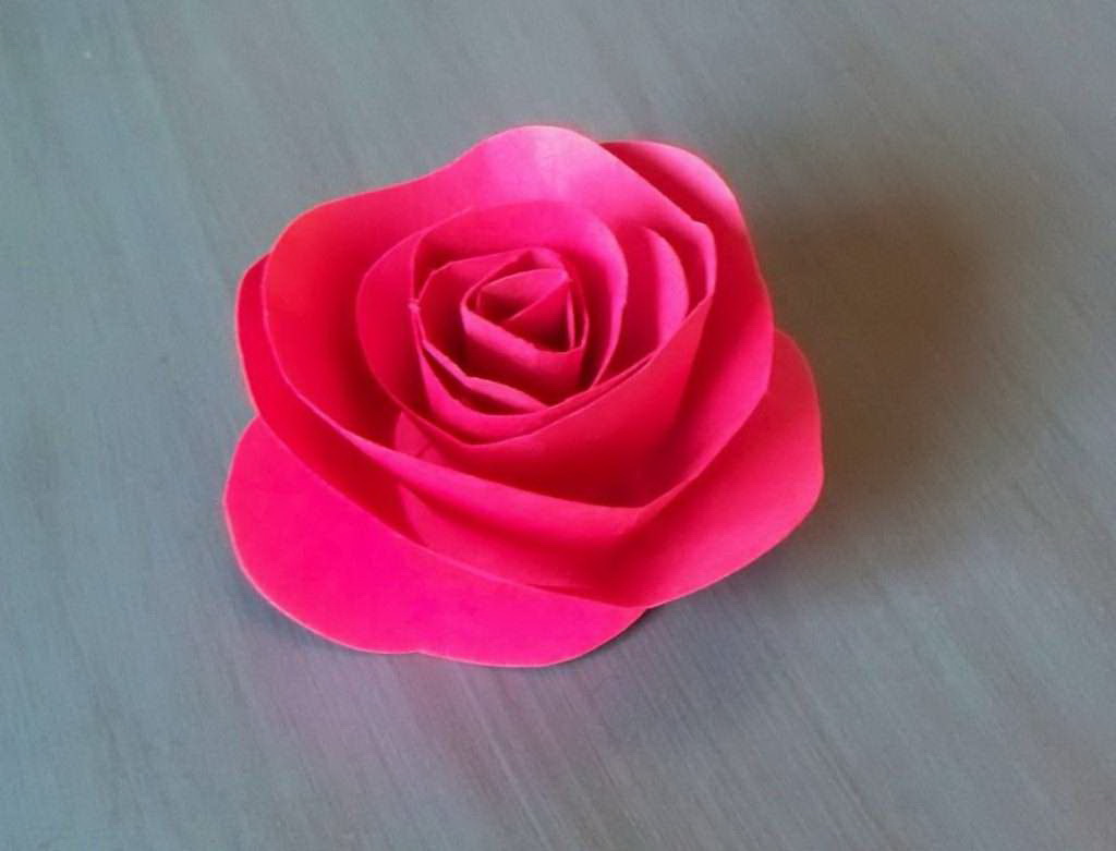 Как сделать розочку из бумаги цветной: Как сделать розочку из бумаги пошаговая инструкция. Как сделать розу из бумаги? Роза в мифах и преданиях разных народов