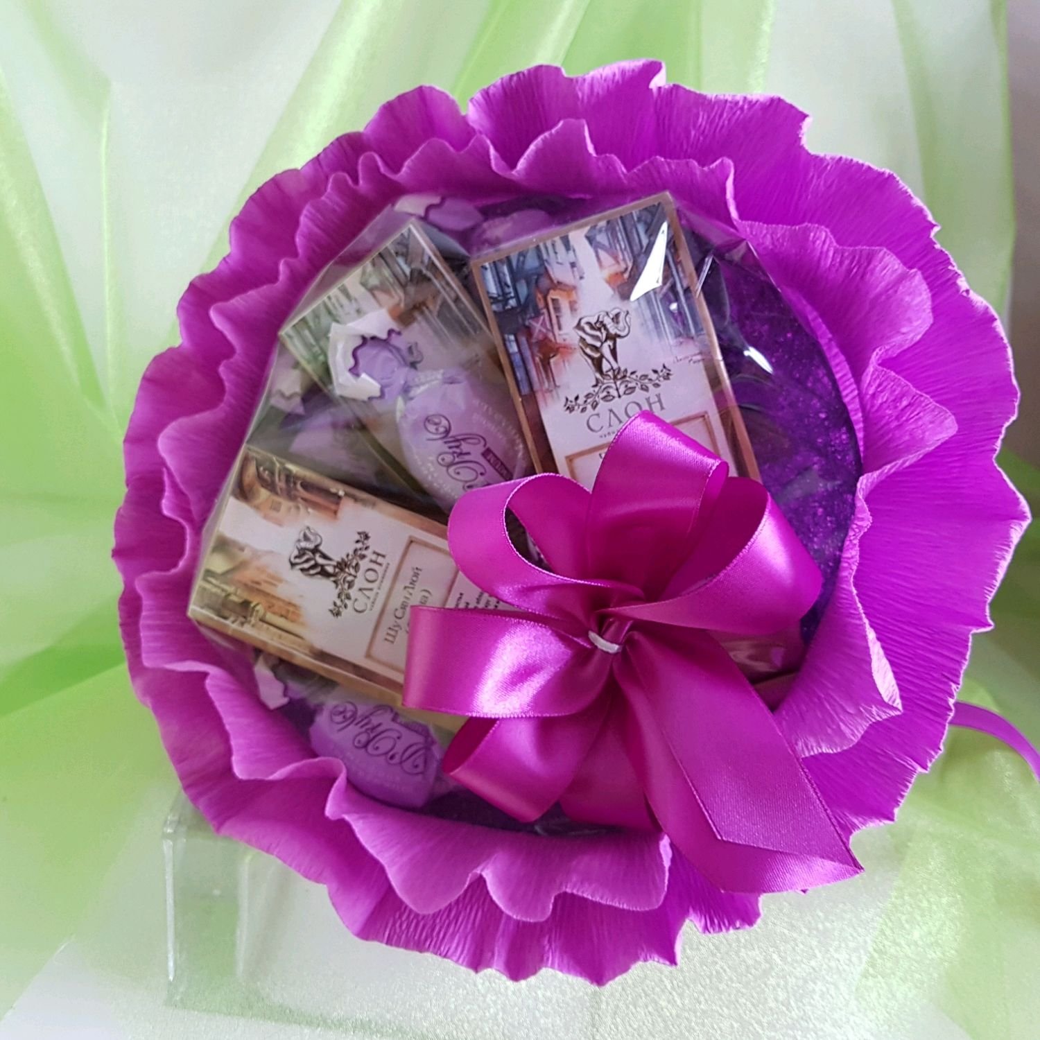 Букет ручной из конфет мастер класс: Видеоурок: букет из конфет и шоколада на 8 марта