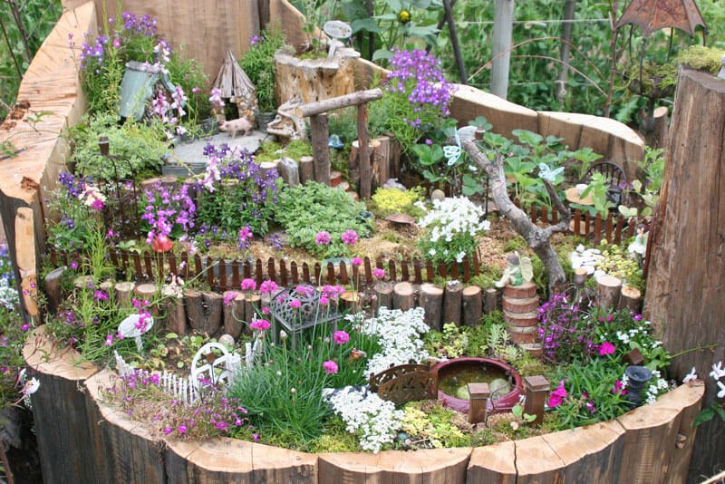 Как украсить красиво сад: 20 идей для оформления дачного участка — Roomble.com