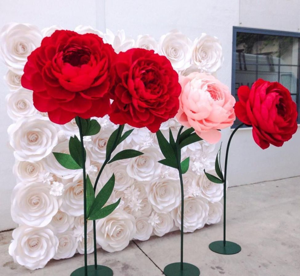 Большие розы своими руками из гофрированной бумаги: Пошаговый МК.Большая роза из гофрированной бумаги для фотосесии./A big r...