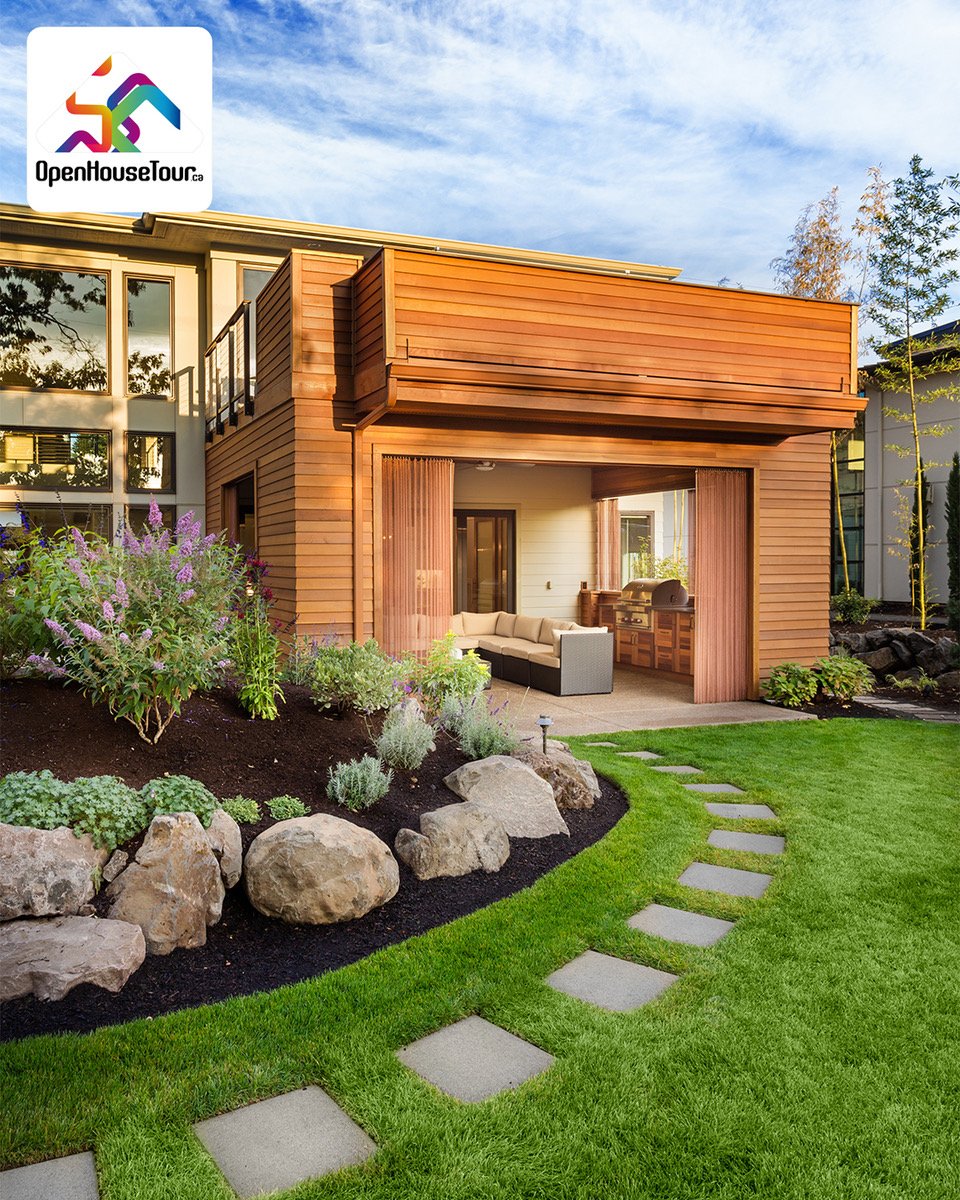 Ландшафтный дизайн дома: Ландшафтный дизайн загородного дома (94 фото): обустройство участка возле дома