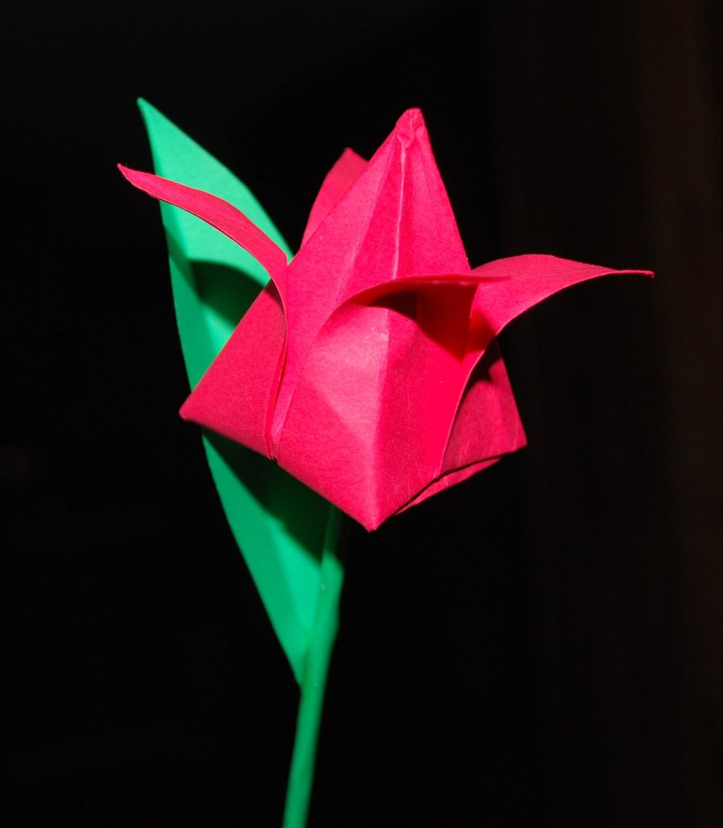 Простые цветы оригами: Самые легкие цветы из бумаги. Своими руками пошагово + 232 фото