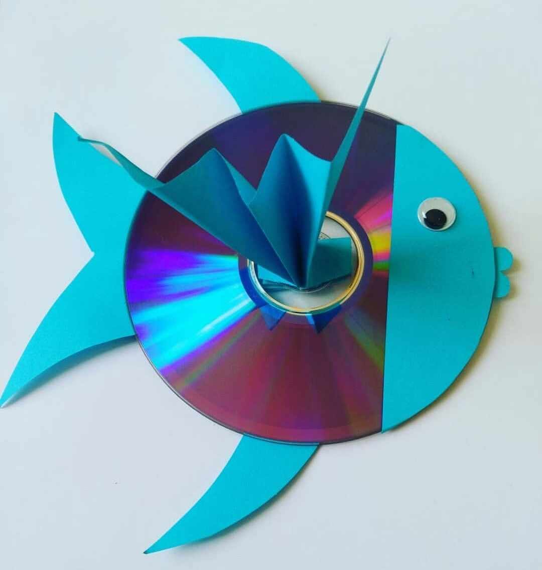 Что можно сделать из cd дисков: 30 блестящих идей, сделанных из старых компакт-дисков