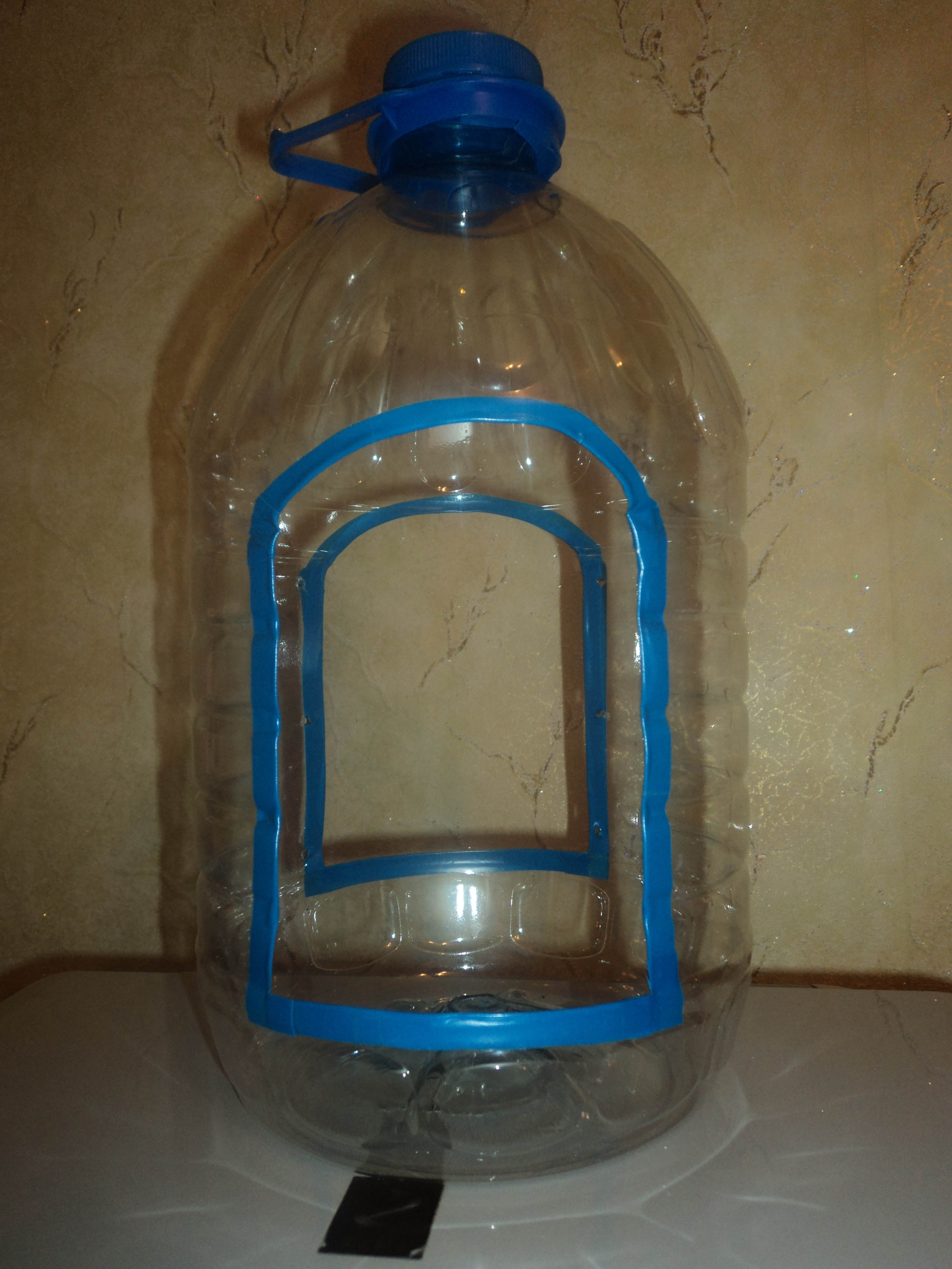 Сделать кормушку своими руками из бутылки: как сделать ее из 2-литровой пластмассовой бутылки своими руками пошагово? Как украсить кормушку?