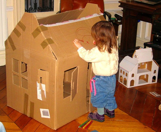 Дом для детей из коробки: Домик из коробки для ребёнка своими руками. Как сделать дом из картона для детей