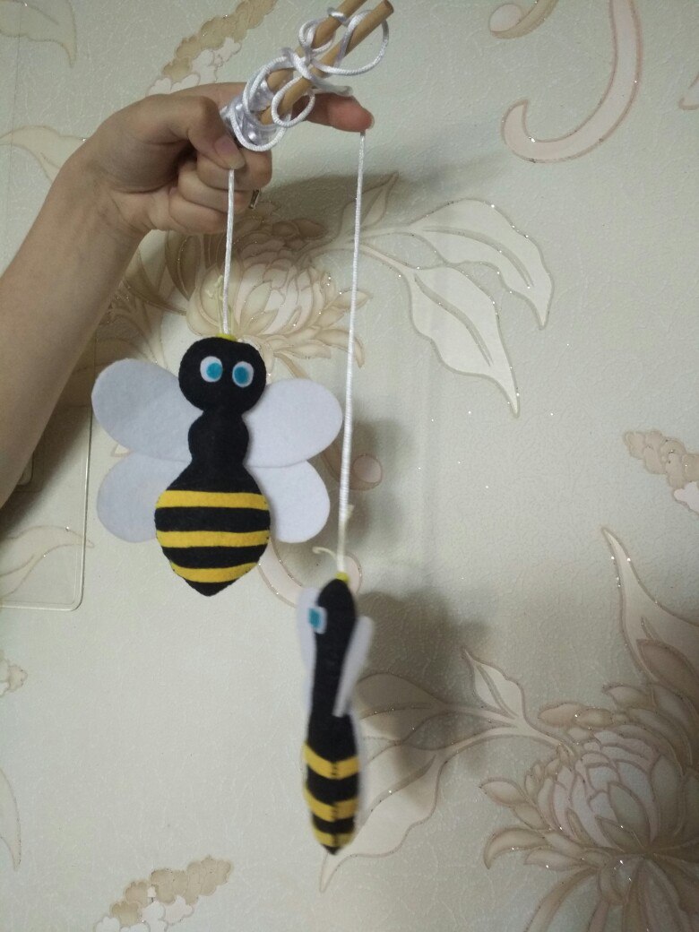 Пчелка из фетра выкройки своими руками: Фетровая пчелка на мобиль