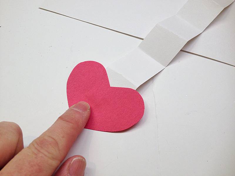 Как сделать своими руками сердечко из бумаги: Ничего не найдено для % request_words%