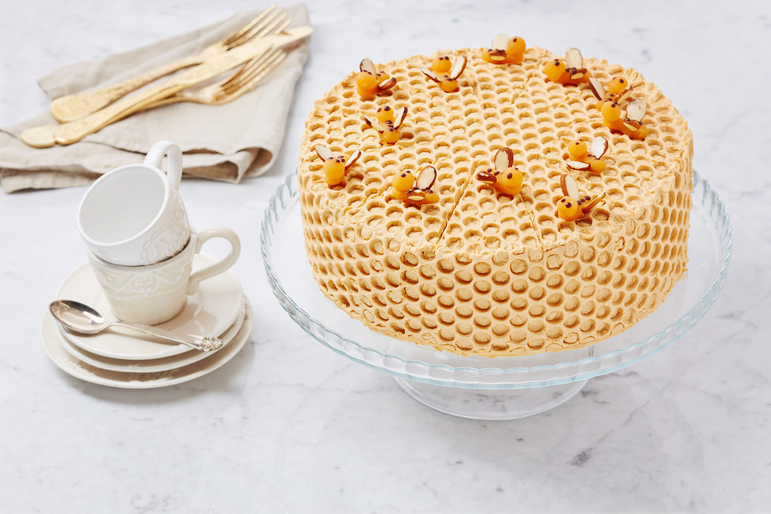Украшение медового торта в домашних условиях фото: Украшение торта медовик (53 фото)