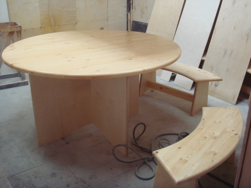 Сделать стол круглый своими руками: Круглый стол из дерева: как сделать своими руками?