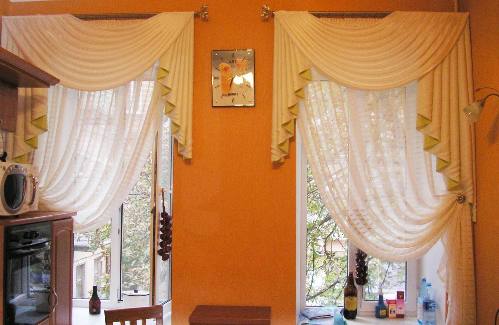 Ламбрекен на маленькое окно фото: Ламбрекены на кухню - 107 фото изысканных вариантов штор в кухне!