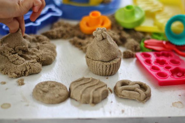 Мокрый песок для детей сделать самому: Как сделать кинетический песок в домашних условиях, состав
