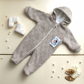 Вязанный комбинезон на малыша: Вязаные комбинезоны для новорожденных купить в интернет-магазине BabyForest.ru