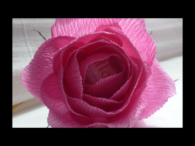 Розы из гофрированной бумаги с конфетами своими руками видео: Цветы из Гофрированной Бумаги с Конфетами.Мастер-класс+75 ФОТО