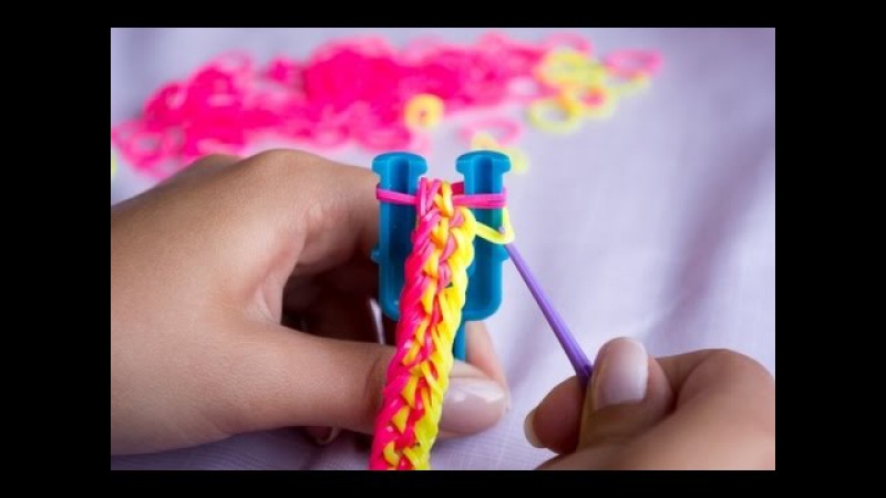 Плетение из резиночек на рогатке браслеты: Как сплести из резинок браслет на рогатке простой, но красивый. Пошаговое фото