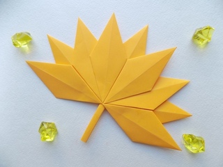Листья клена оригами из бумаги: Кленовый лист оригами схема+ видео