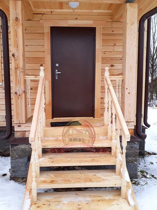 Крыльцо для дома из бруса: Крыльцо деревянного дачного дома своими руками: идеи и фото