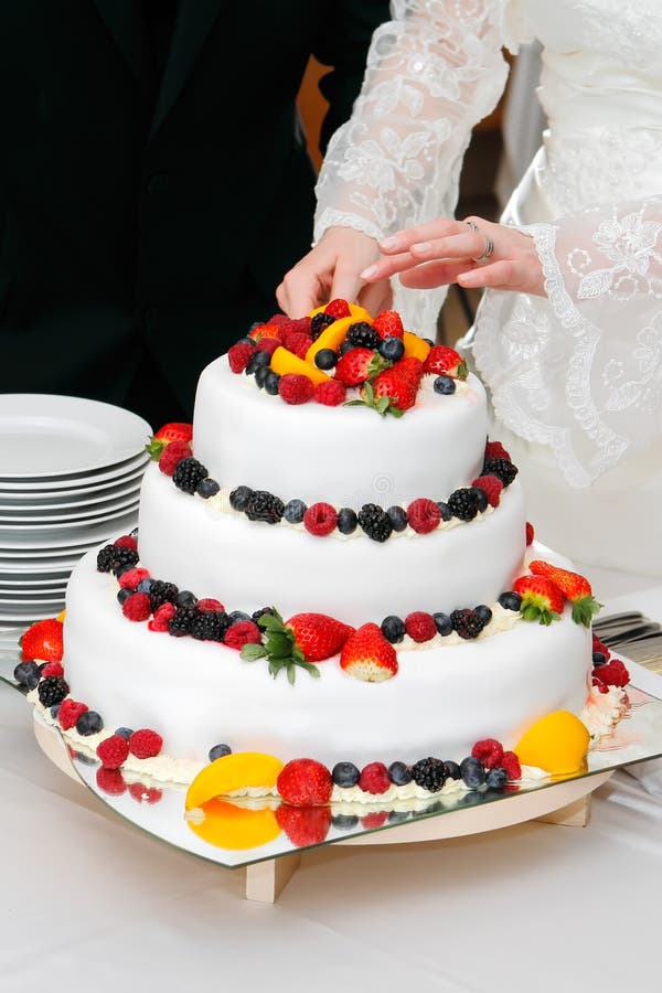 Украшение свадебного торта в домашних условиях: Как самостоятельно сделать свадебный торт в домашних условиях
