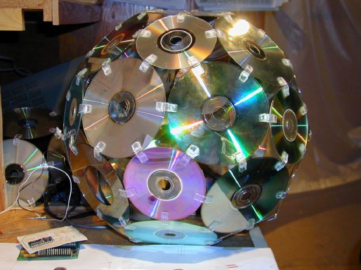Поделка из сд дисков: Поделки из компьютерных CD дисков
