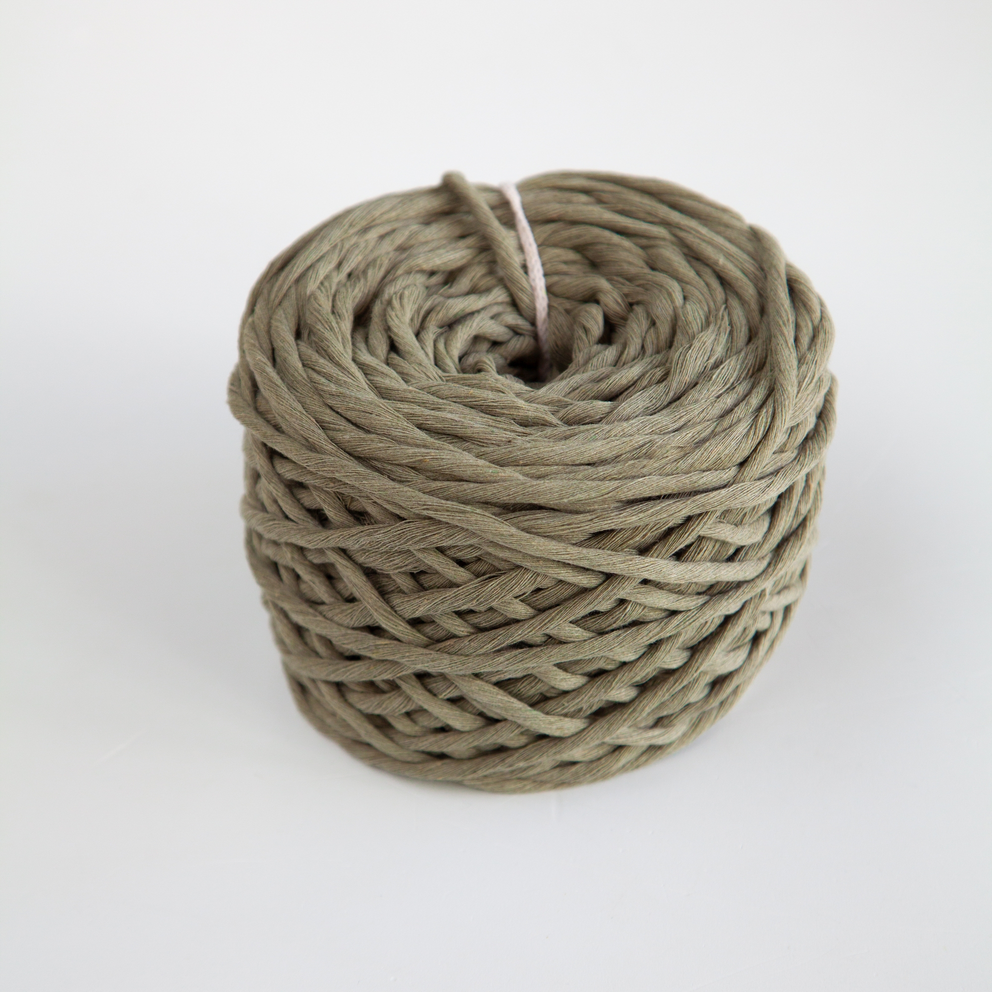 Плетенка из шнура: Плетенка, шнур – плетеная леска для спиннинга