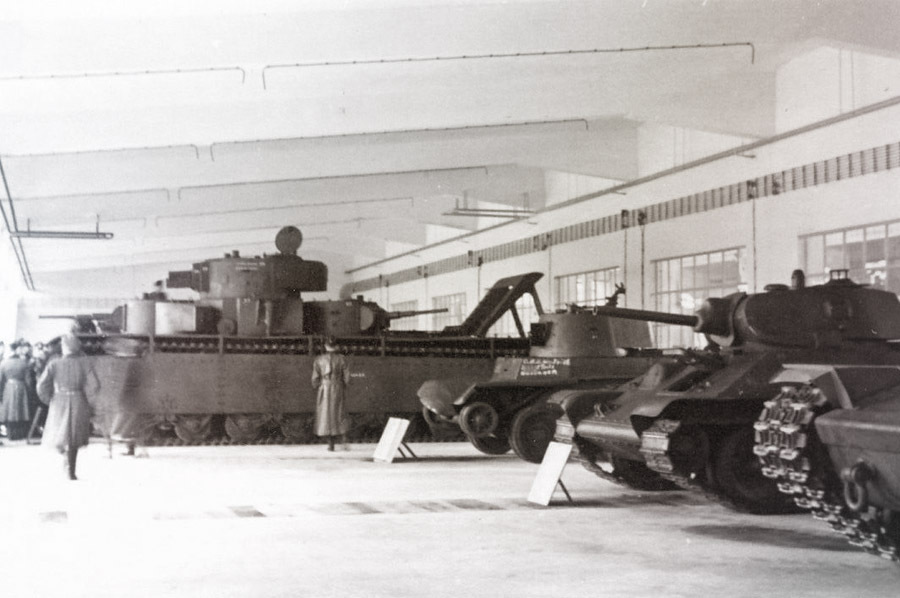 Танк т 35а: Тяжёлый танк Т-35