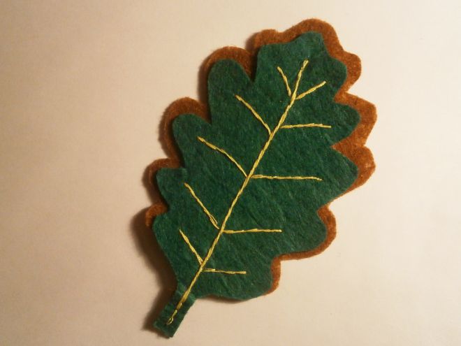 Аппликация из дубовых листьев: Аппликация из дубовых листьев для детей. Рамочка для фотографий