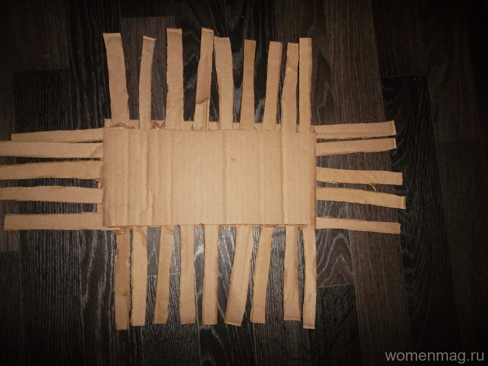 Корзинки из картона своими руками: Плетем красивую корзину из картона