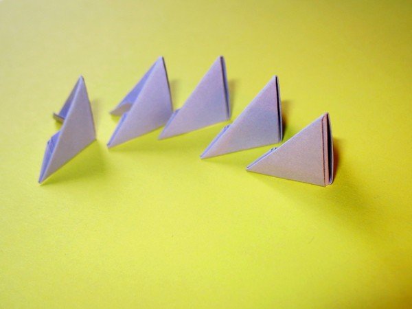 Оригами из бумаги треугольник: Как сделать треугольник из бумаги » Полезные самоделки